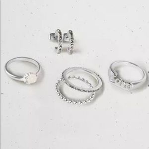 NWT Lucky Brand Huggie & Ring Set 7